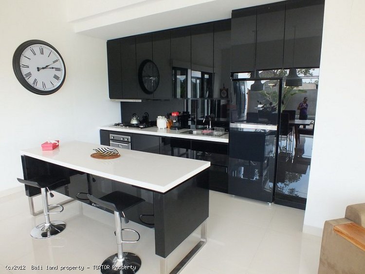 Freehold 2 bedroom villa on 400m2 green belt views