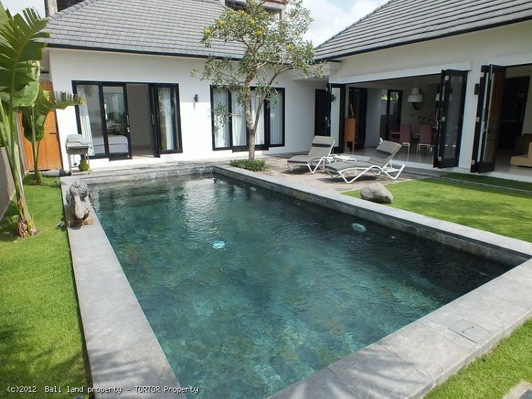 Freehold 2 bedroom villa on 400m2 green belt views