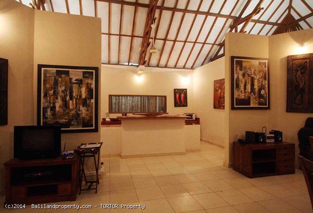 Freehold 3 villa 8 bedroom compound in Umalas